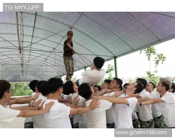 武汉极限运动队的团队协作探索与挑战精神的完美结合 武汉极限运动队的团队协作探索与挑战精神的完美结合