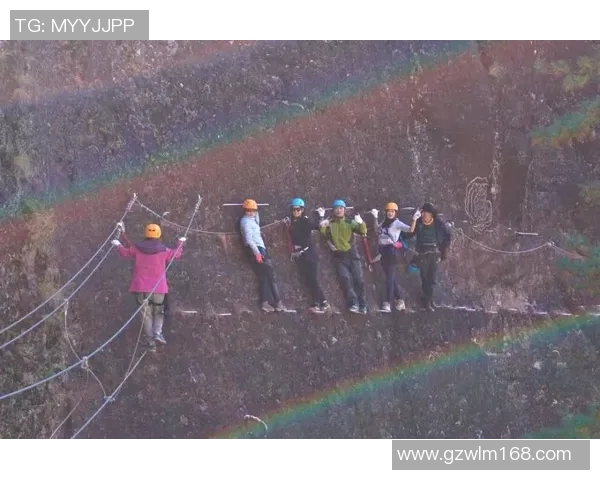 重庆攀岩队的奋斗与荣耀:一段不屈不挠的攀岩之旅纪实 重庆攀岩队的奋斗与荣耀:一段不屈不挠的攀岩之旅纪实