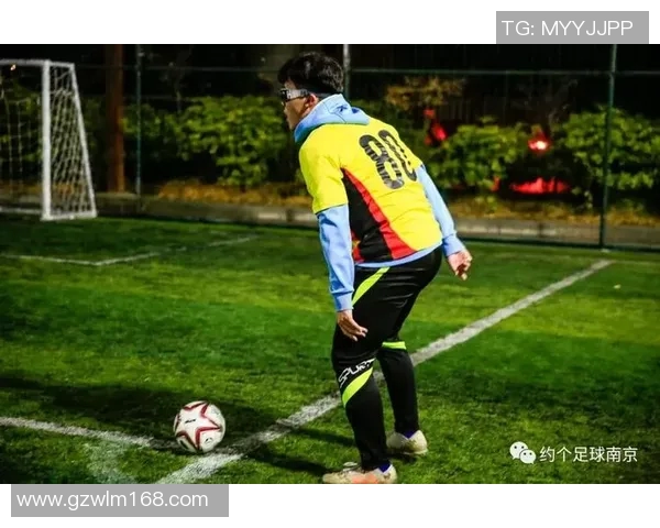 南京足球队心理素质引发热议球迷与专家各执己见探讨背后原因